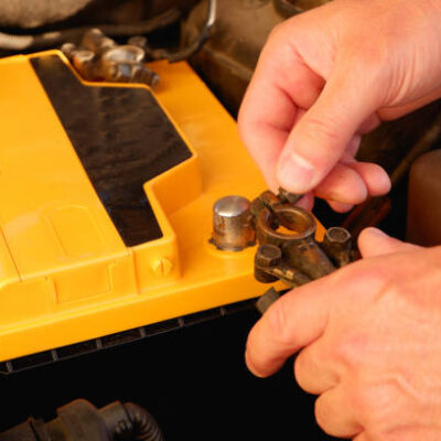 Mobile car battery change service in dubai
