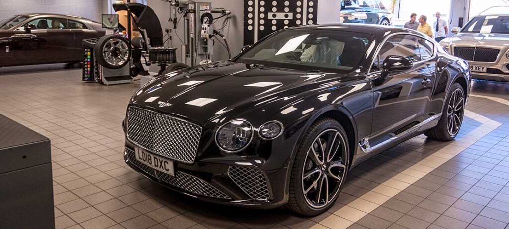 Bentley Car Service in Dubai
