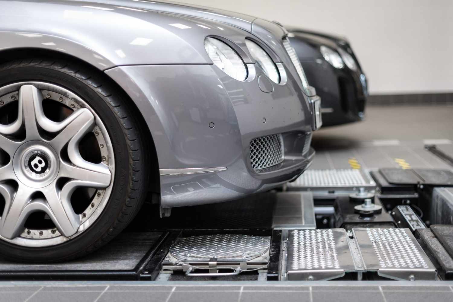 Bentley Car Service in Dubai